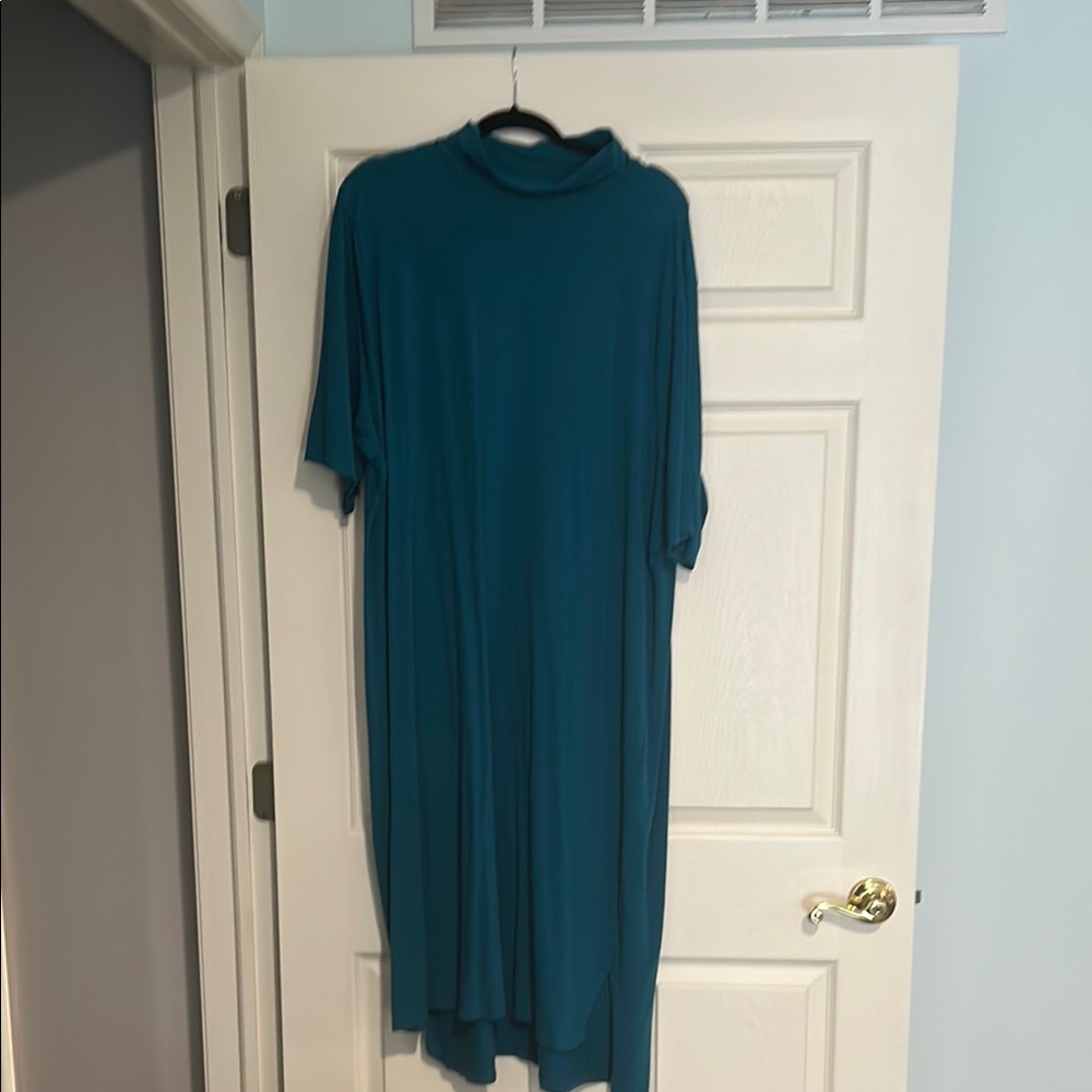 H by Halston Blue Mock Neck Dolman Sleeve Dress